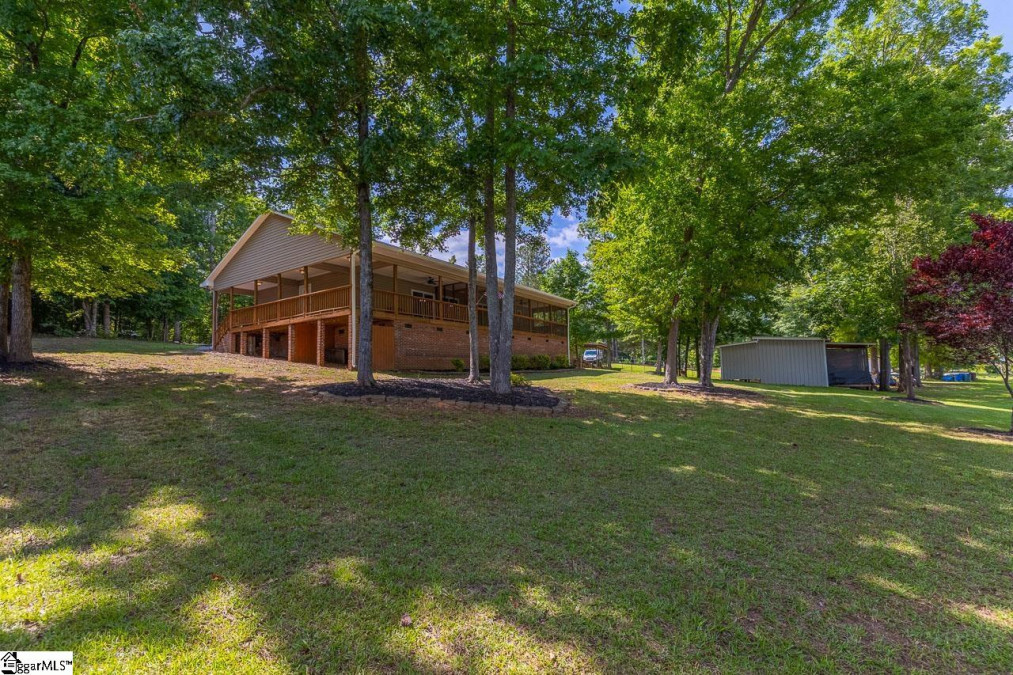 135 Driftwood  Cross Hill, SC 29332