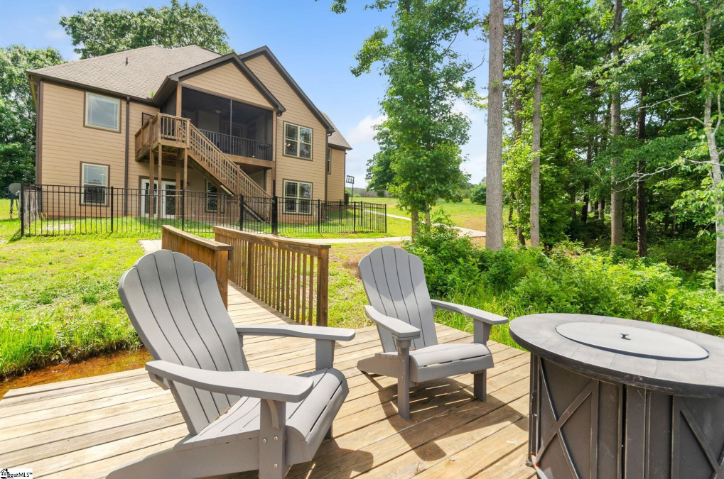 139 Crawford Lake Easley, SC 29642