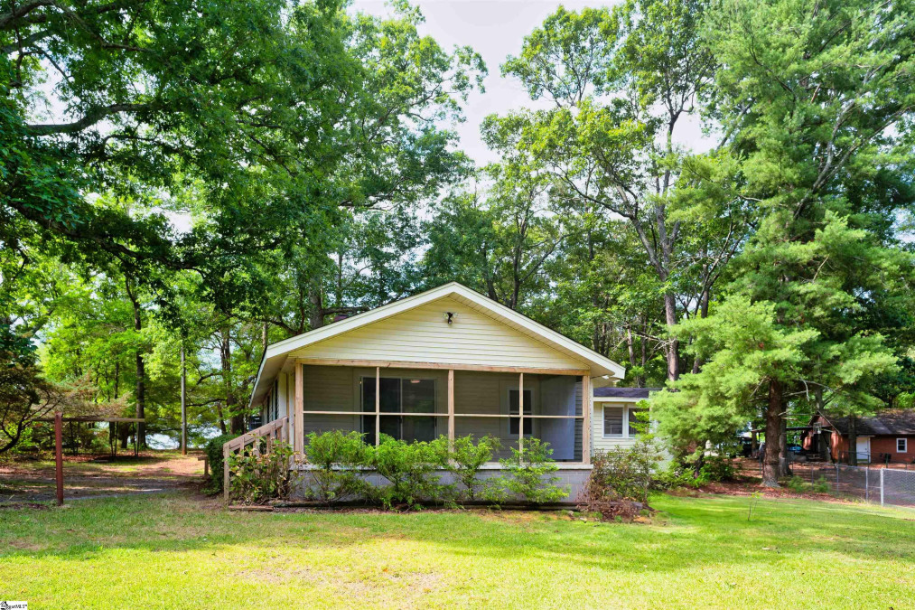 523 Edwards  Lyman, SC 29365