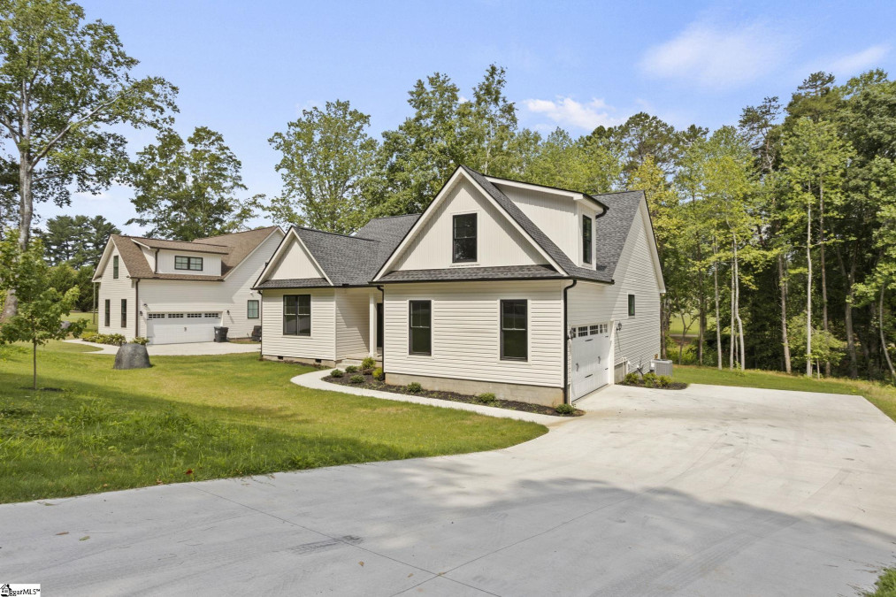 35 Duncan  Travelers Rest, SC 29690