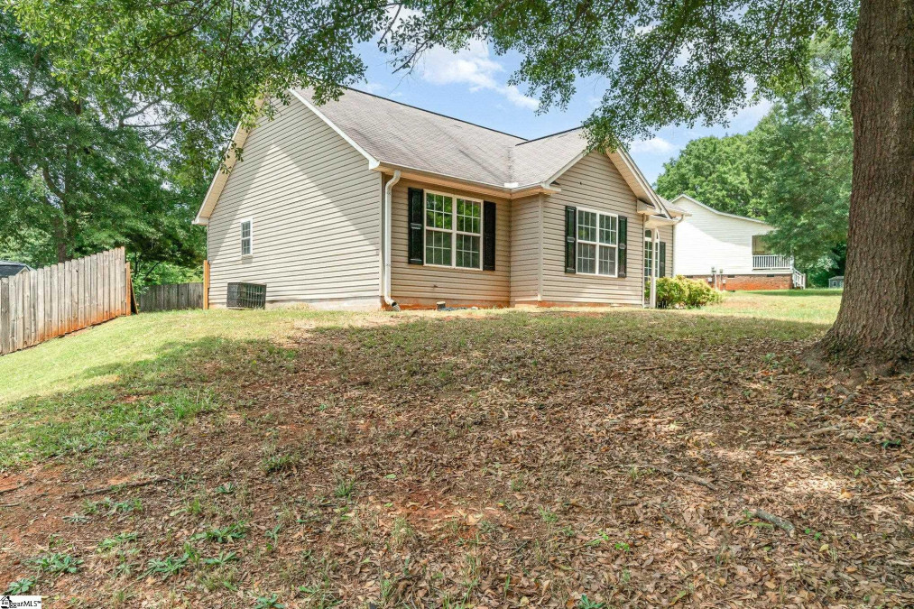 112 Caroway  Spartanburg, SC 29303