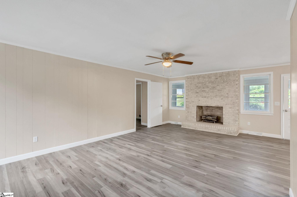 107 Carriage  Simpsonville, SC 29681