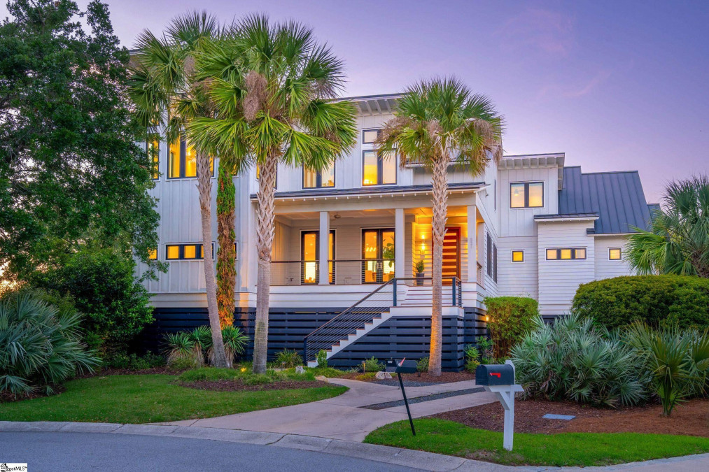 831 Bridge Point Mount Pleasant, SC 29464