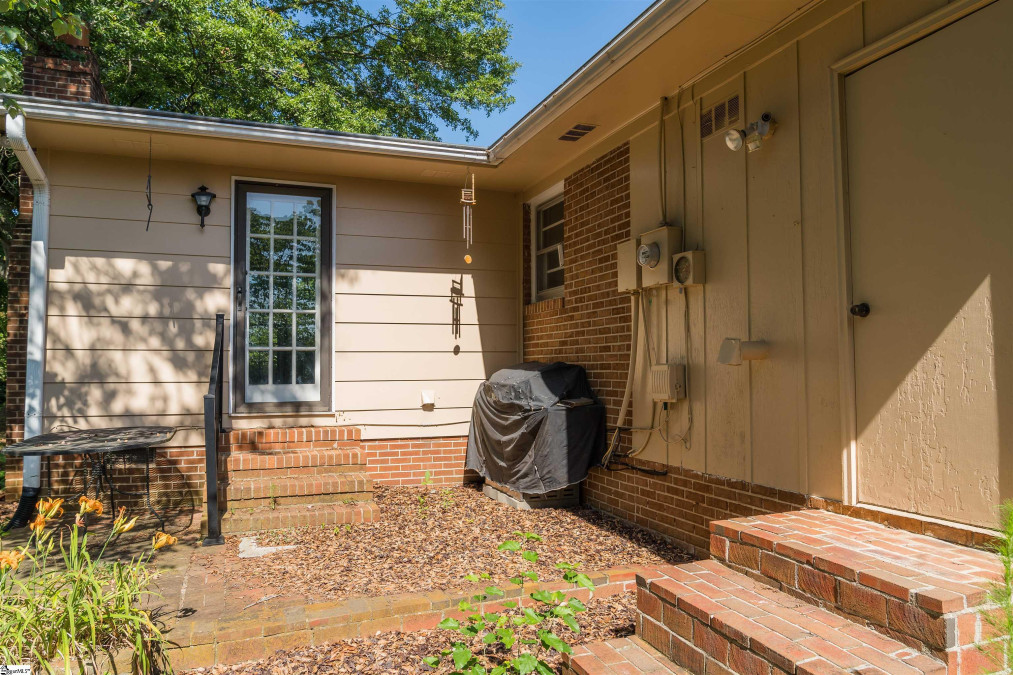 106 Bedford  Spartanburg, SC 29301