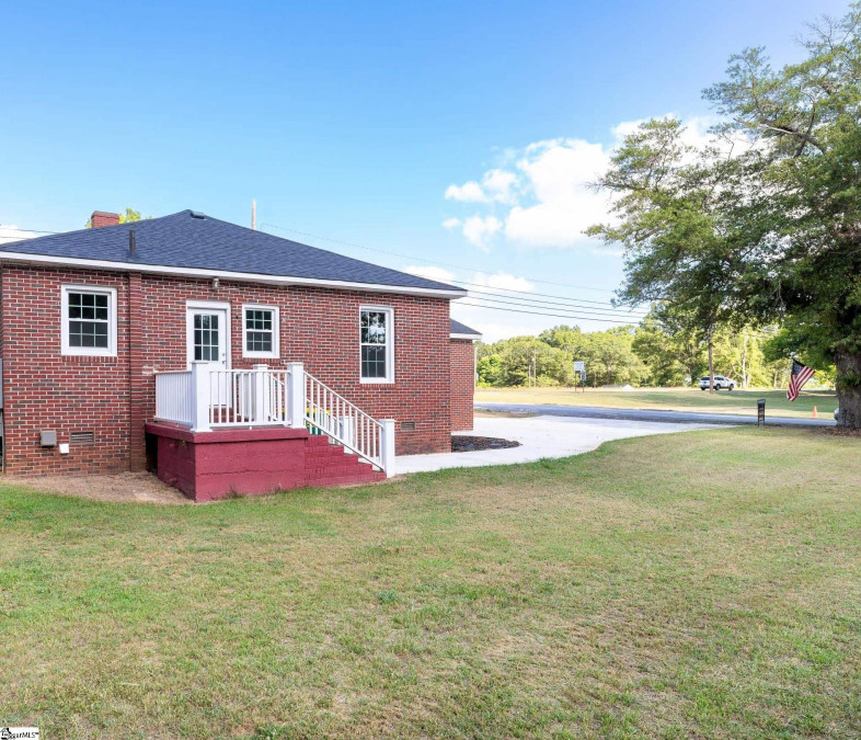 454 Church  Honea Path, SC 29654