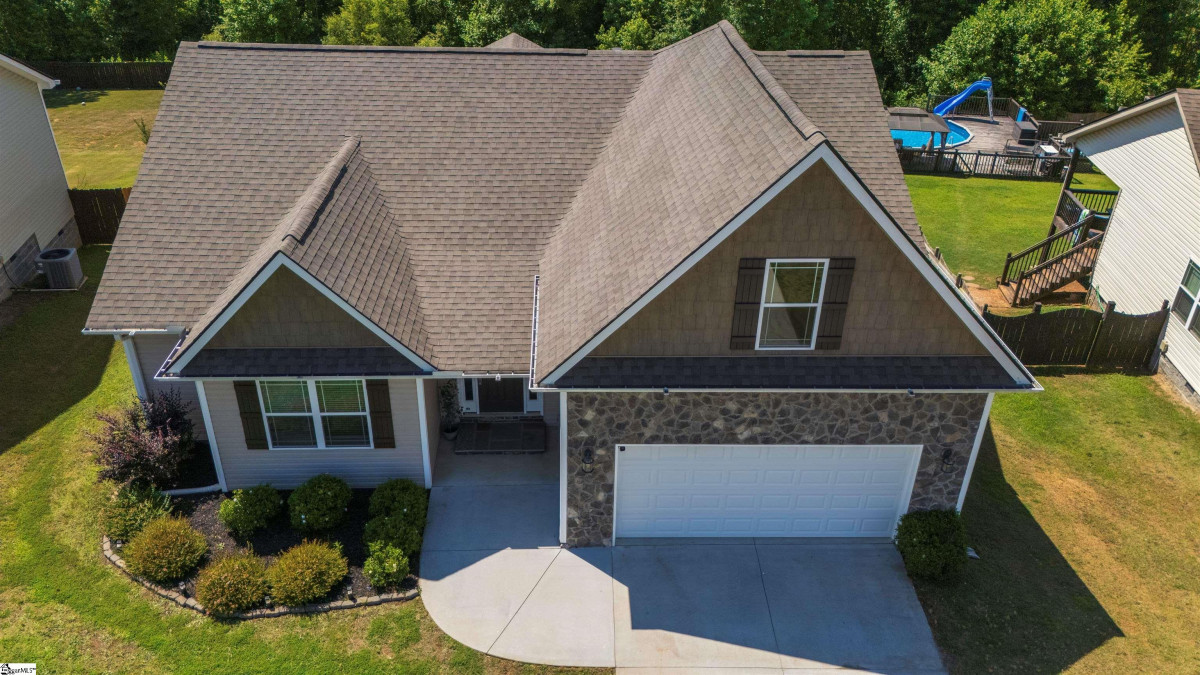 129 Lyman Lake Lyman, SC 29365