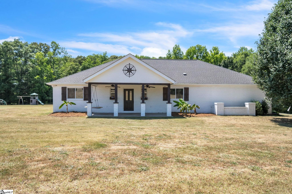 610 Oak Hill Honea Path, SC 29654