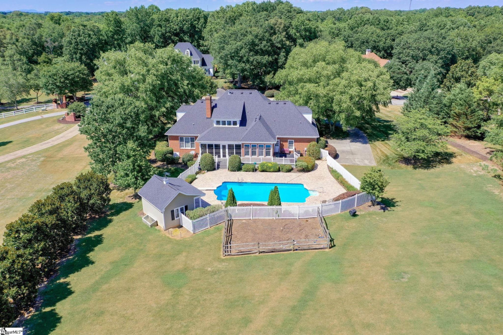 17 Jenkins Farm Simpsonville, SC 29680