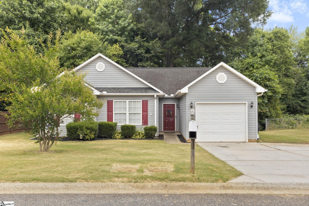 242 Waxberry  Boiling Springs, SC 29316