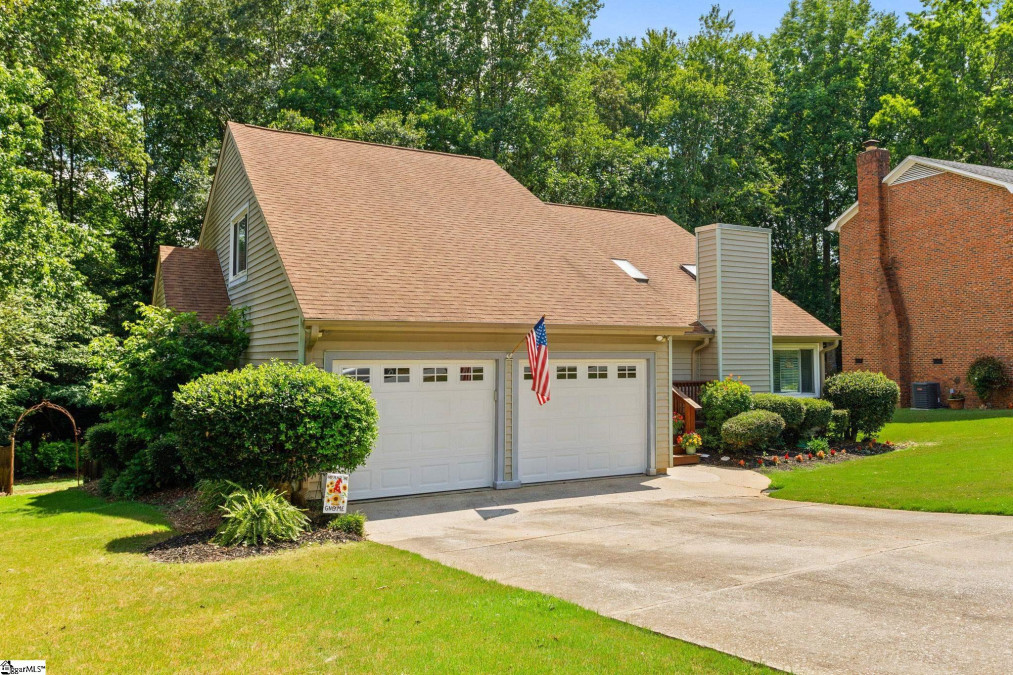 14 Pebble Stone Taylors, SC 29687