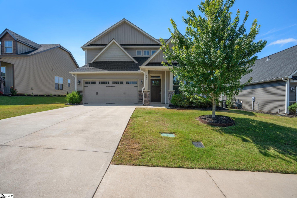 502 Presley  Greer, SC 29651