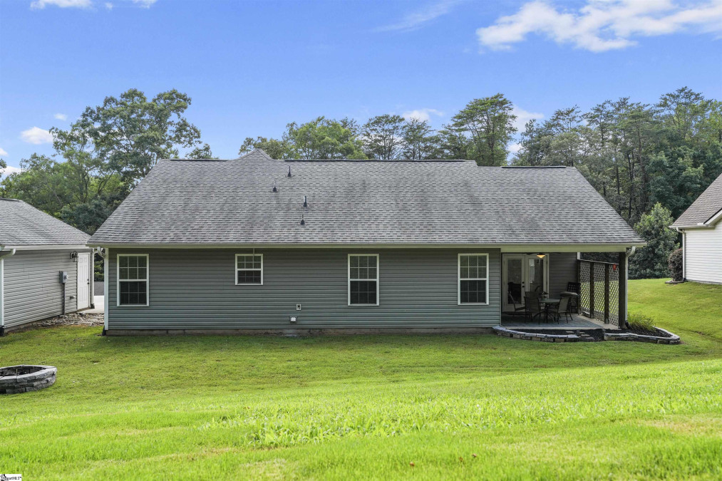 424 Bowers  Travelers Rest, SC 29690