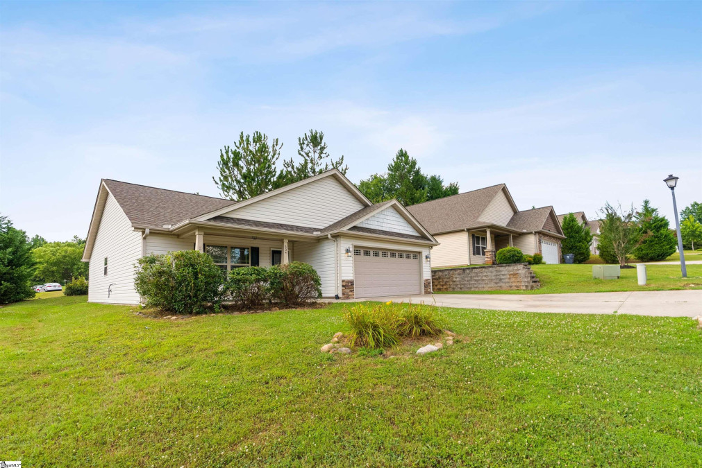 604 Nature Walk Inman, SC 29349