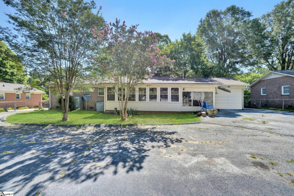 120 Russell  Spartanburg, SC 29307