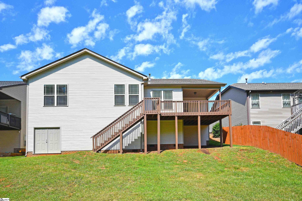 604 Chartwell  Greer, SC 29650
