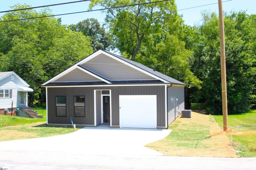 110 Oakland N Cowpens, SC 29330