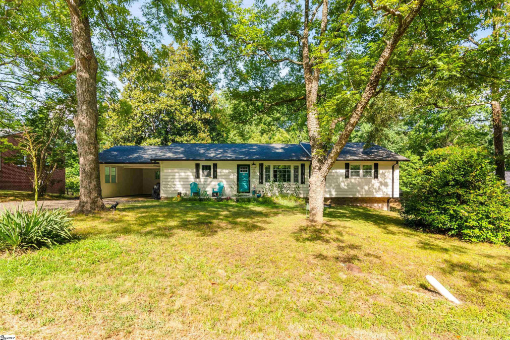 115 Poplar S Landrum, SC 29356