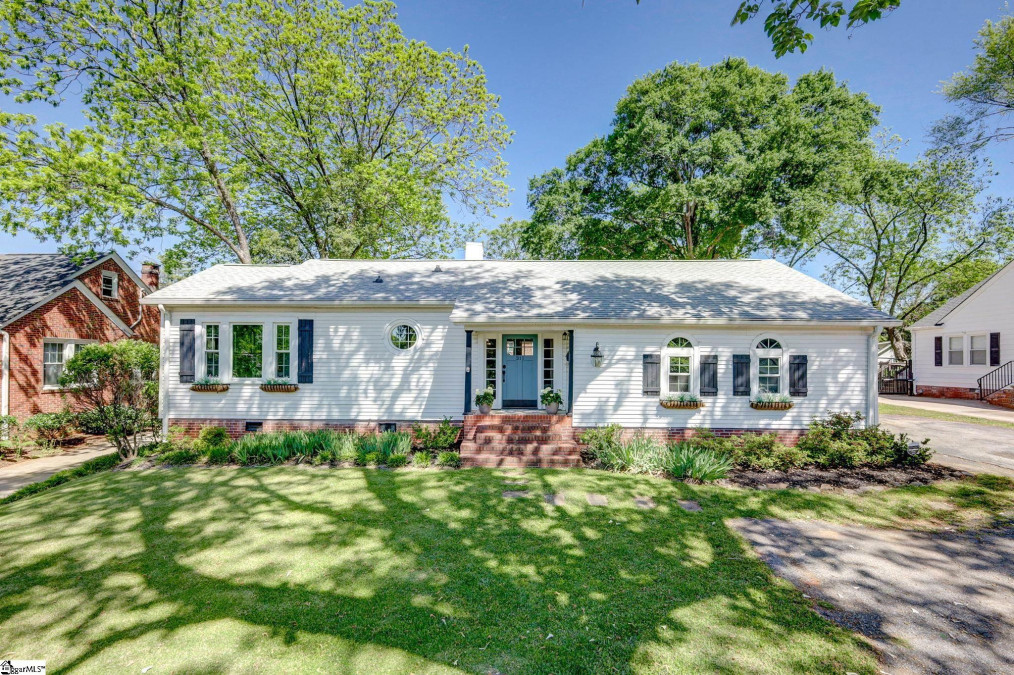 311 Faris E Greenville, SC 29605