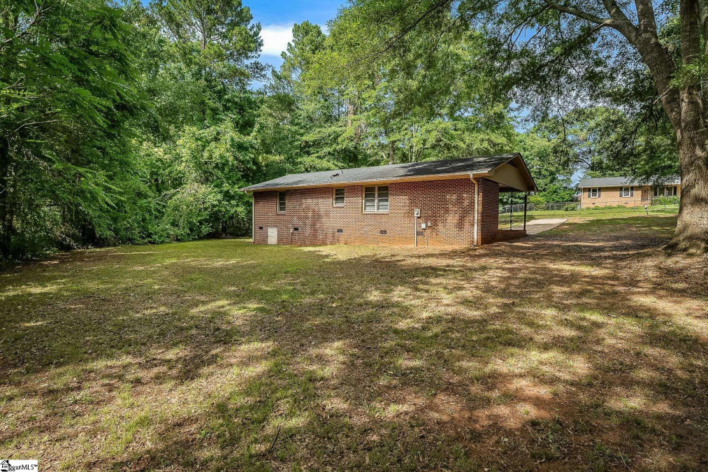 606 Pinedale W Anderson, SC 29626