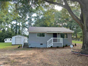 13 Calhoun  Williamston, SC 29697