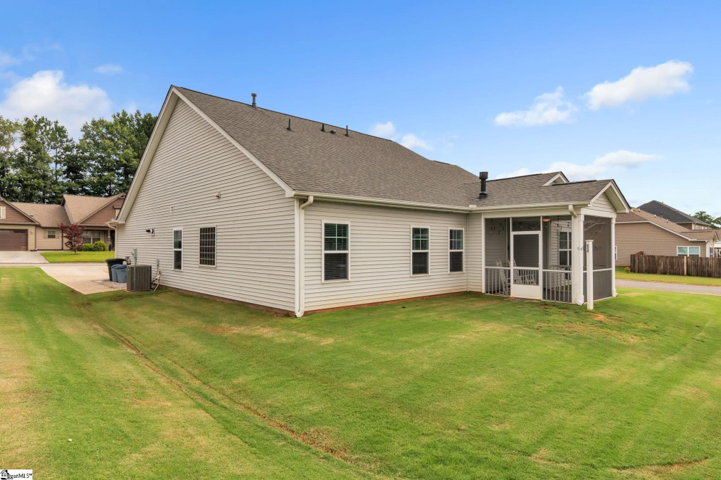 262 Pyrenees E Lyman, SC 29365