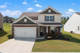 136 Lake Grv Simpsonville, SC 29681