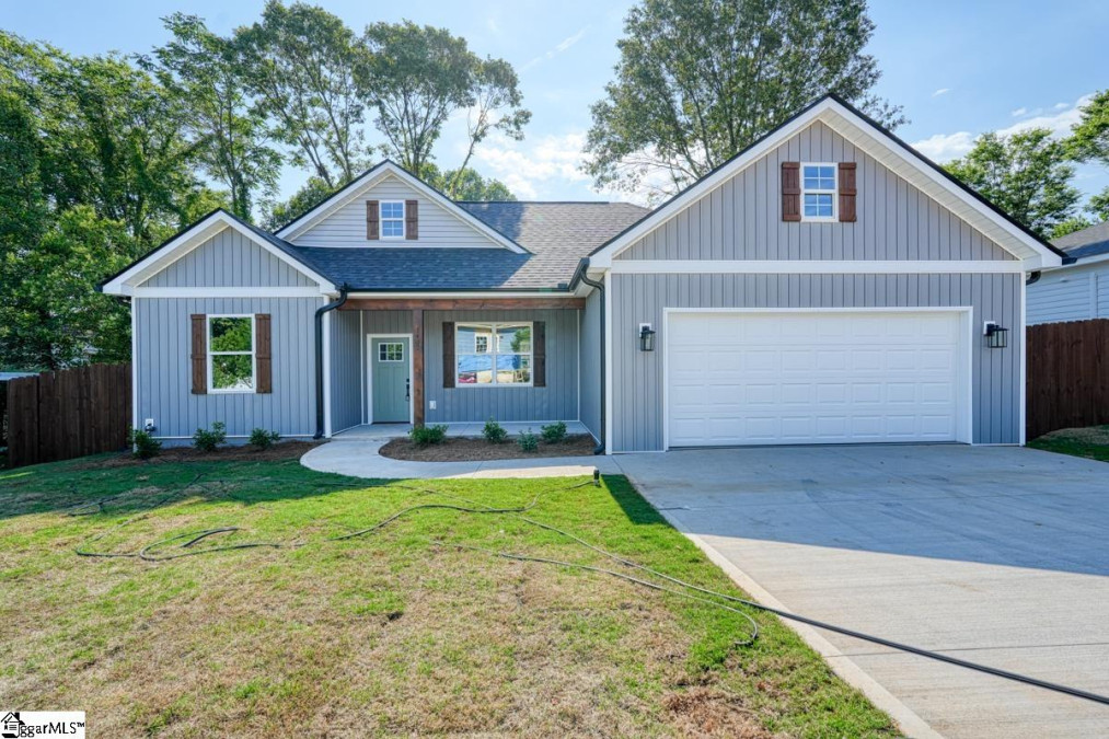 1409 5th  Greenville, SC 29611