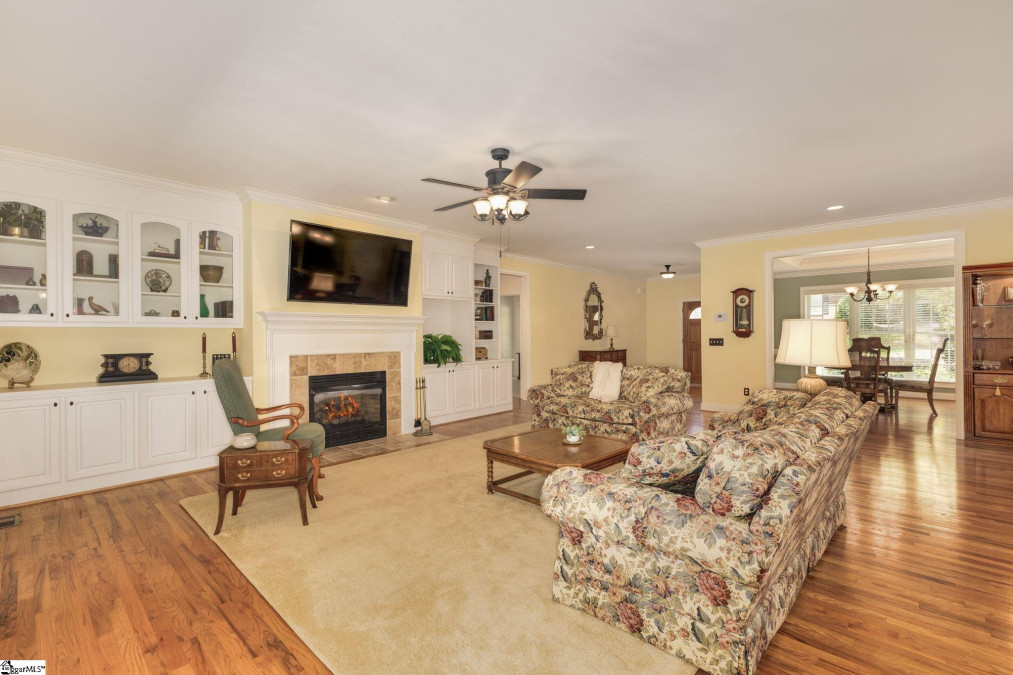 3 Meadow Pond Greer, SC 29650