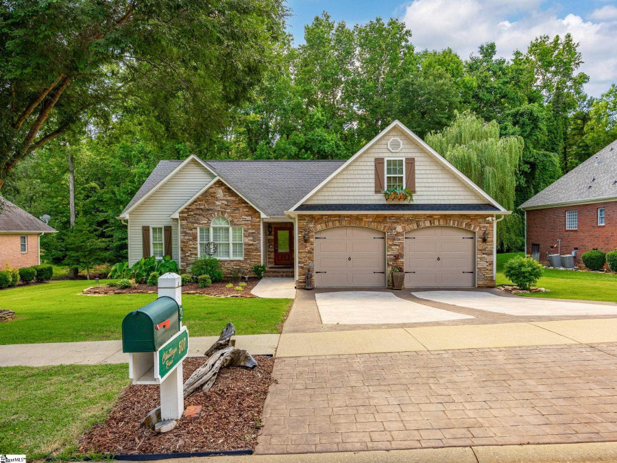 507 Chattooga  Roebuck, SC 29376