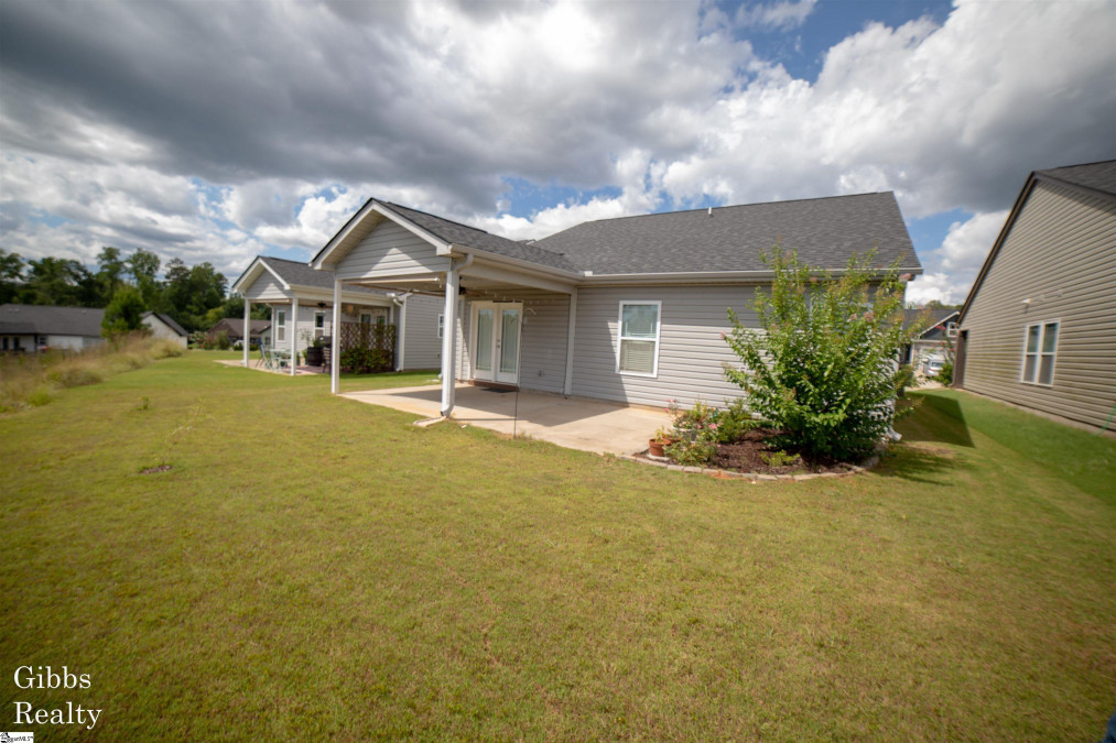 209 Devonfield  Greer, SC 29651