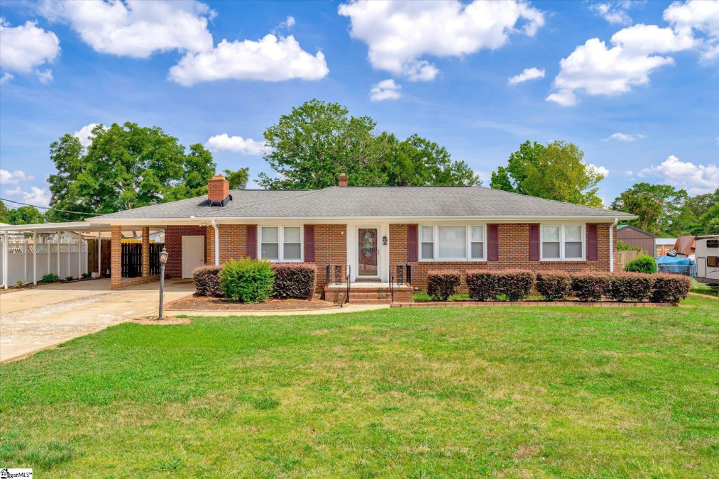 202 Berea Hts Greenville, SC 29617