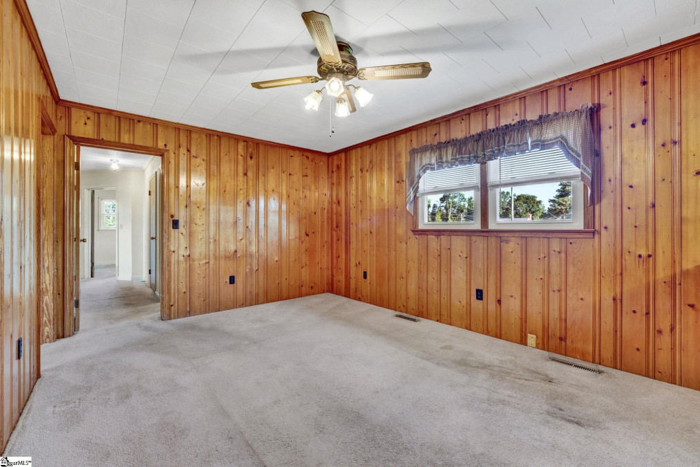 330 Byrnes  Joanna, SC 29351