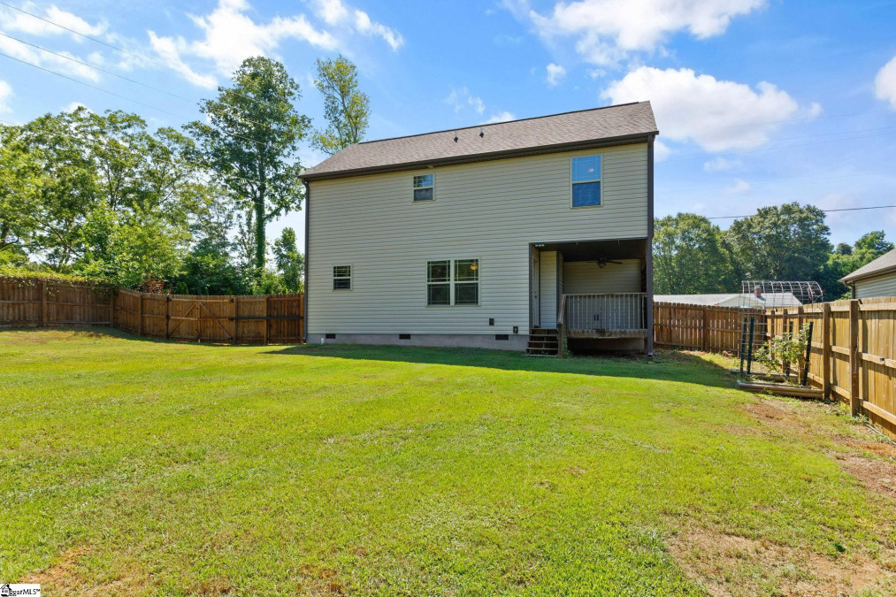 200 Roper W Easley, SC 29640