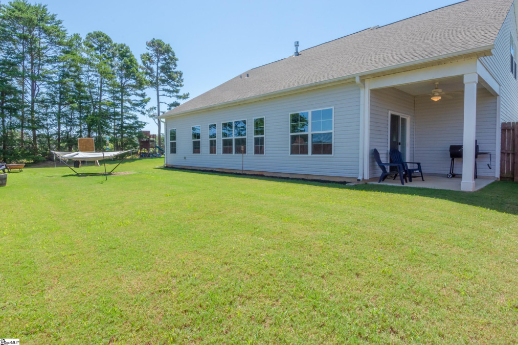 423 Orlando  Boiling Springs, SC 29316