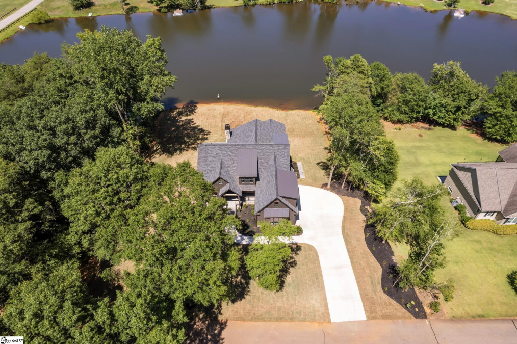 135 Crawford Lake Easley, SC 29642