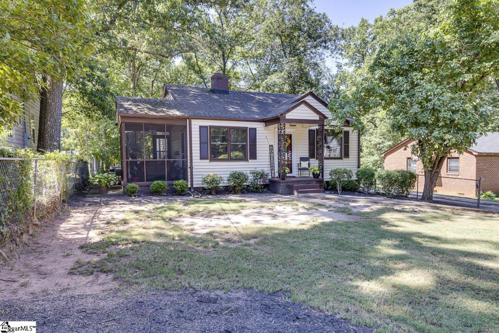 211 Pleasant Rg Greenville, SC 29605