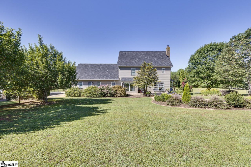 354 Chastain Hill Taylors, SC 29687