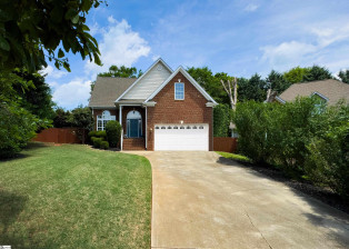 21 Magnolia Pl Simpsonville, SC 29681