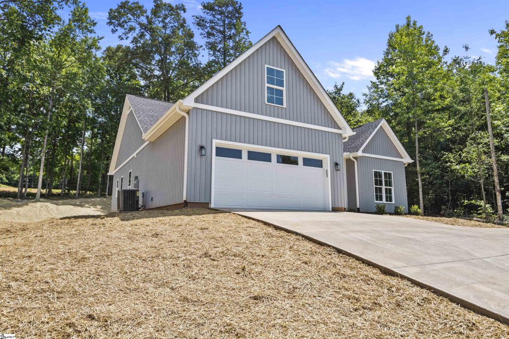 334 Chickasaw  Westminster, SC 29693