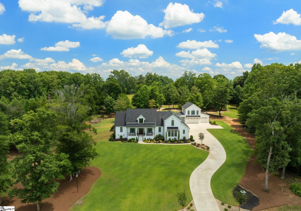 226 Lakeside Farms Duncan, SC 29334