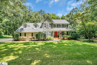 105 Rolling Green Greenville, SC 29615