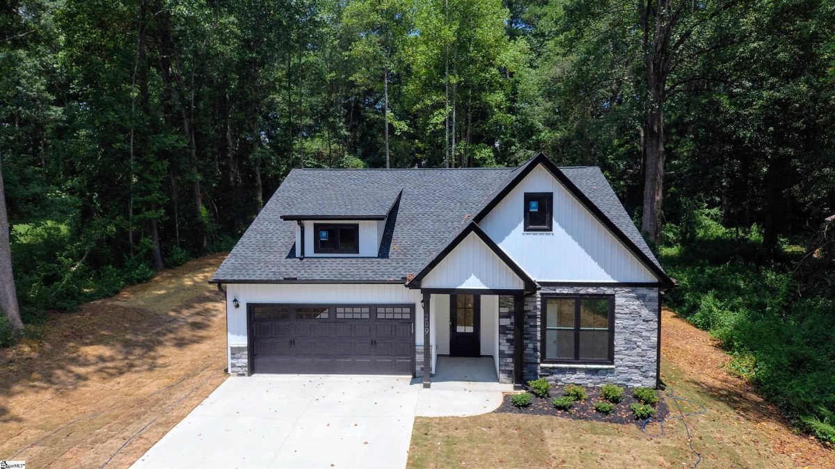 209 Quail Creek Liberty, SC 29657