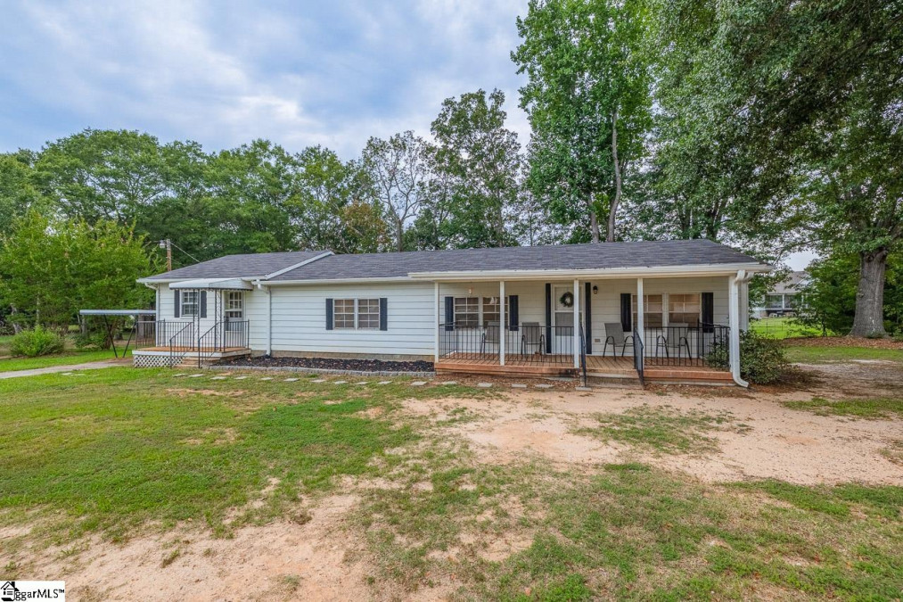 60 Clyde  Fountain Inn, SC 29644