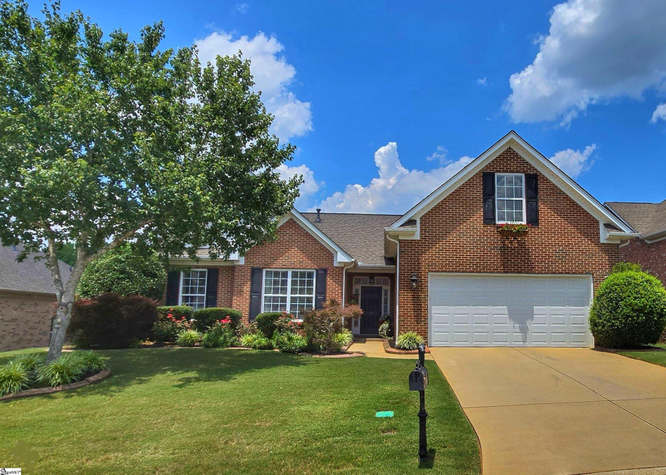 14 Brentmoor  Simpsonville, SC 29680