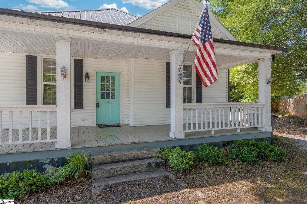 103 Old Norris Liberty, SC 29657