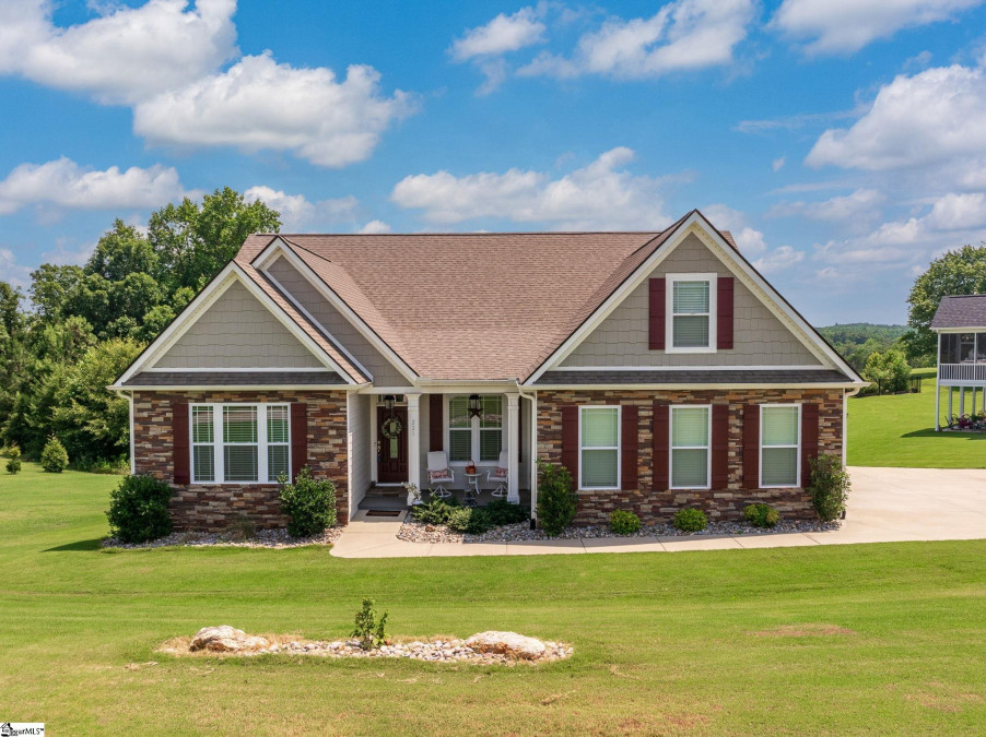 221 Ridgewater W Chesnee, SC 29323