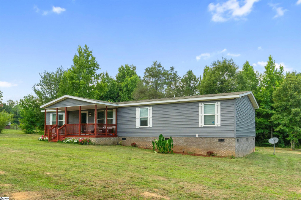 420 Pine Hills Woodruff, SC 29388