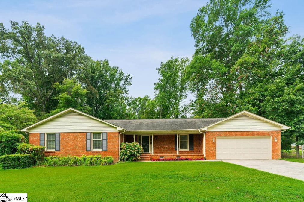 132 Limerick  Greenwood, SC 29646