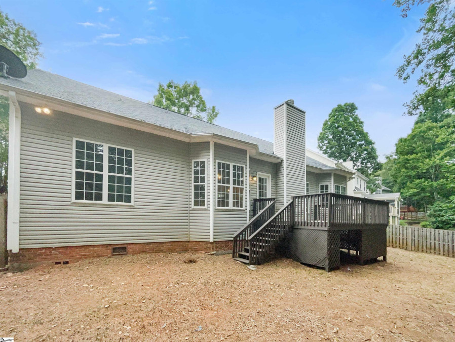 105 Kingsmill  Taylors, SC 29687