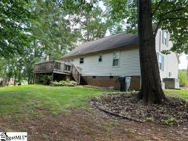 309 Lakeview  Laurens, SC 29360